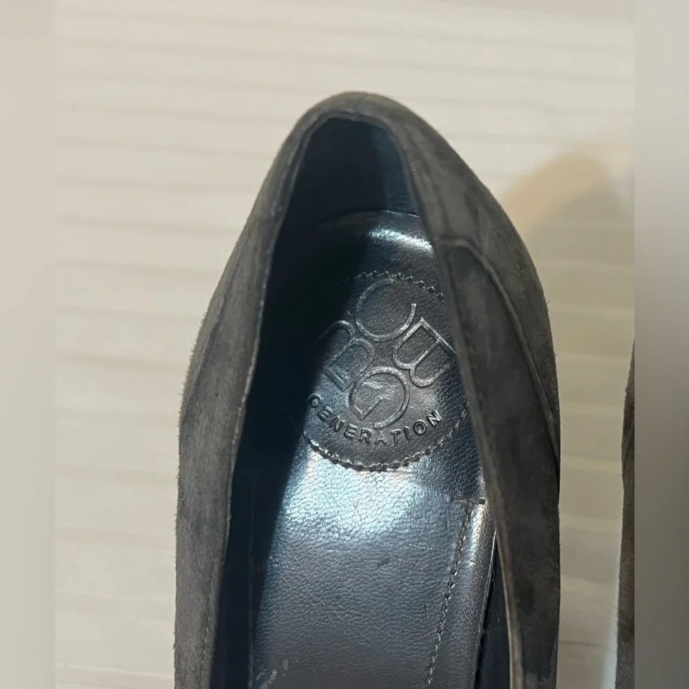 BCBG Galena Grey Suede Studded Jeweled Square Toe Heels Pumps SZ 6.5